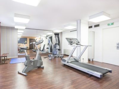 Canal - La Hotel Parigi