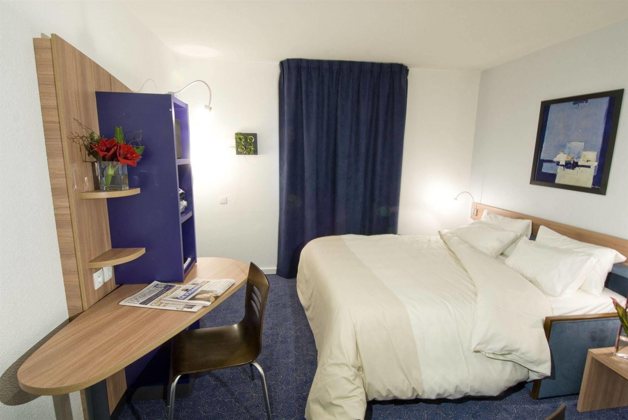 Canal - La Hotel 3*